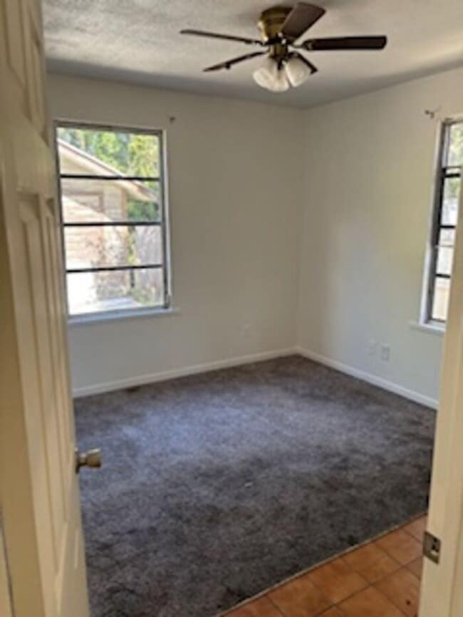Building Photo - 3-Bedroom Home in Peaceful Malabar, FL