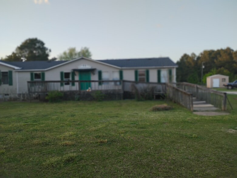Building Photo - 235 Big 6 Farms Rd