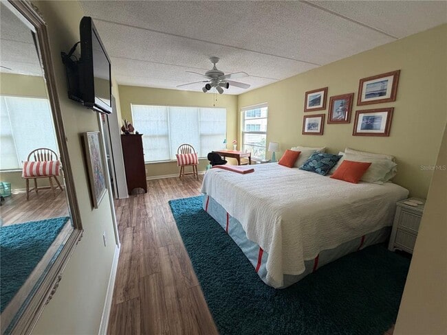 Building Photo - 3802 Gulf of Mexico Dr