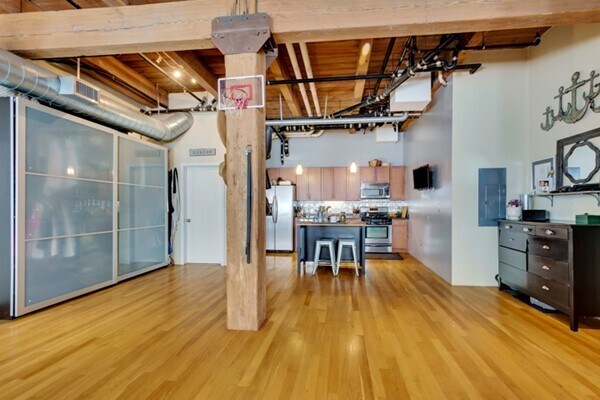 Building Photo - 43 Charlton St