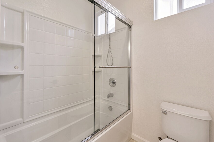 Building Photo - 2678 Deerwood Dr