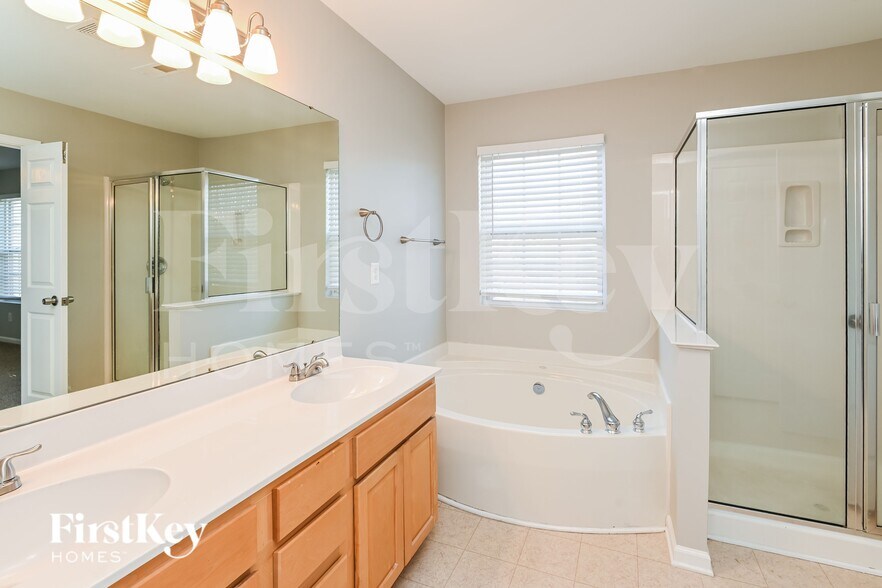 Building Photo - 3121 Crisp Wood Ln