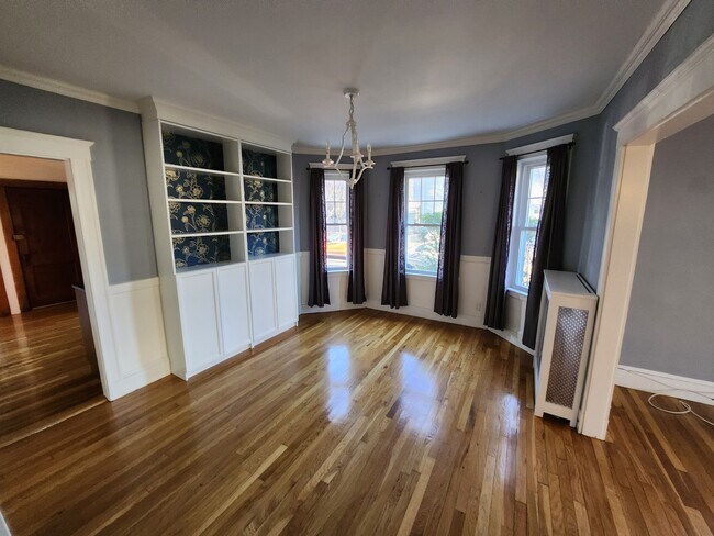 Building Photo - 76 Dudley St