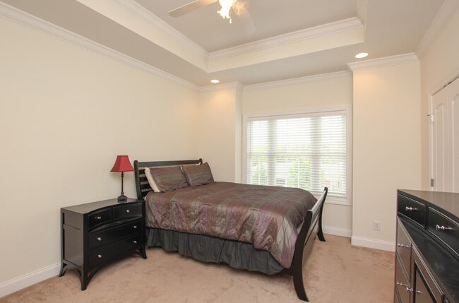 Building Photo - 5930 Obrien Ave