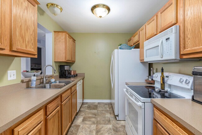 Building Photo - 4191 Cornerstone Dr