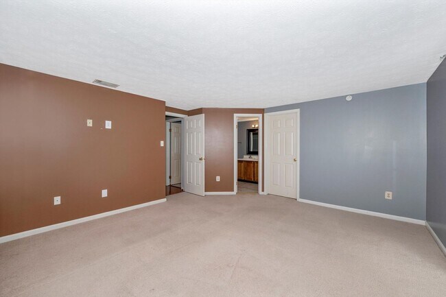 Building Photo - Affordable Condo in Frederick, MD