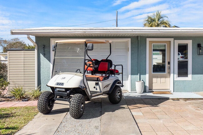 Building Photo - 217 Carol Pl