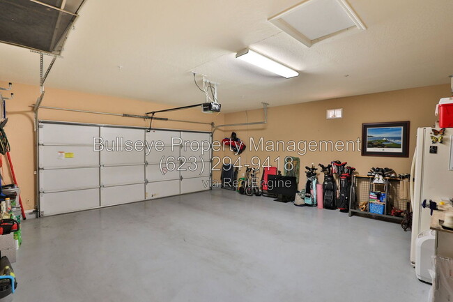Building Photo - 2309 W Firethorn Way