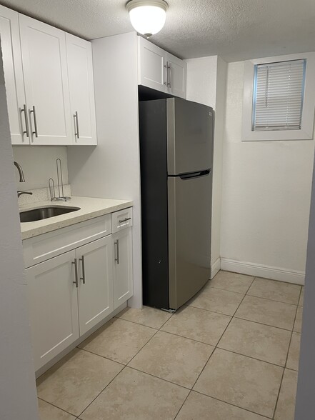 Downstairs kitchen - 509 Fisherman’s Trail