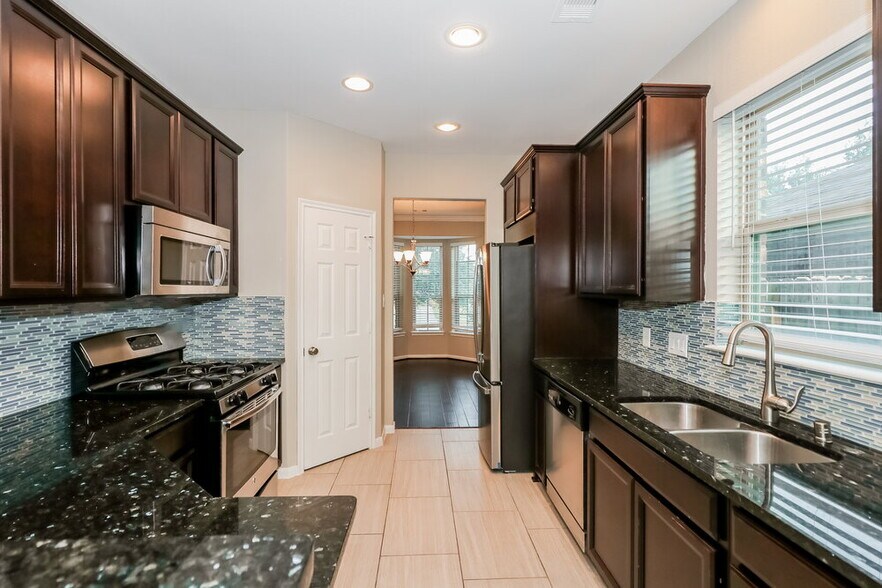 Building Photo - 18746 Majestic Vista Ln