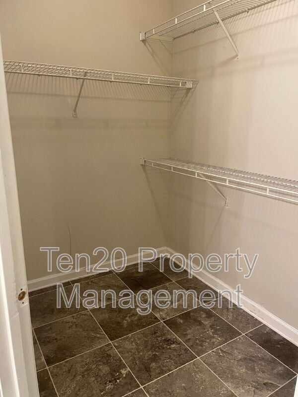 Building Photo - 326 Hardaway Ct