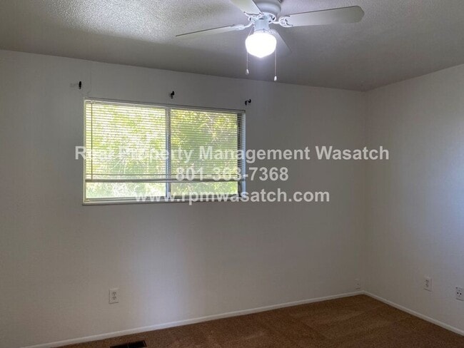 Building Photo - 671 Candlelite Ln