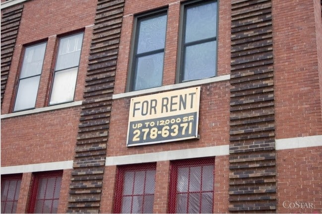 Building Photo - 1513 N Western Ave