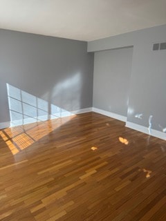Building Photo - 441 Greentree Ln