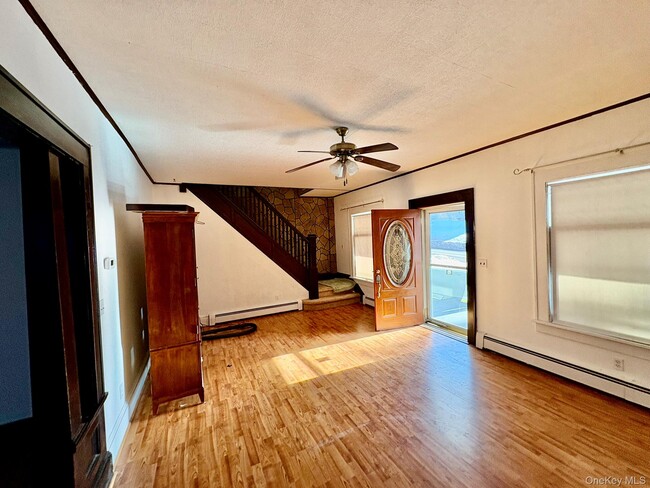 Building Photo - 241 W Lake St