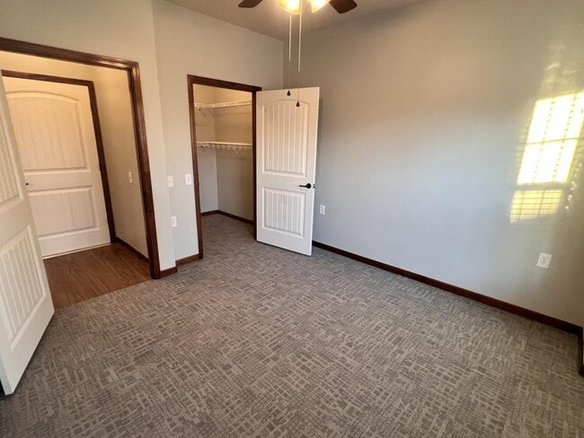 Building Photo - 1301 Tracy Ave