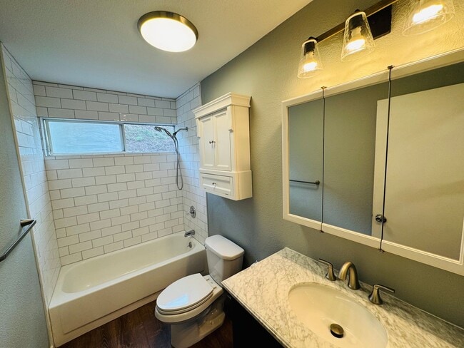 Building Photo - 1 Bedroom 1 Bath near Kaneohe Bay Drive