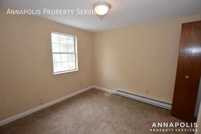 Building Photo - 536 Tepper Rd