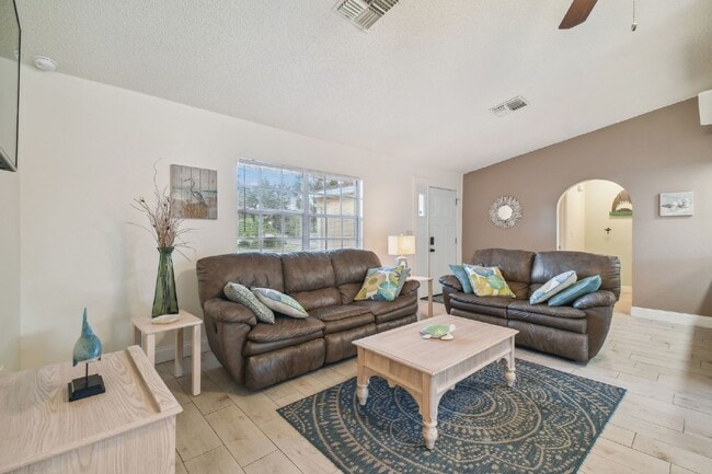 Building Photo - ***PRIVATE HEATED POOL*** Beautiful, Fully-Furnished 3-Bedroom Home Available April 1, 2026!   **...