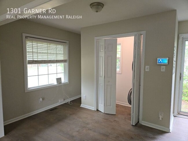 Building Photo - 1301 Garner Rd