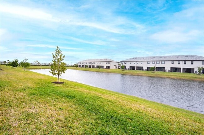 Building Photo - 15168 Sunny Day Dr