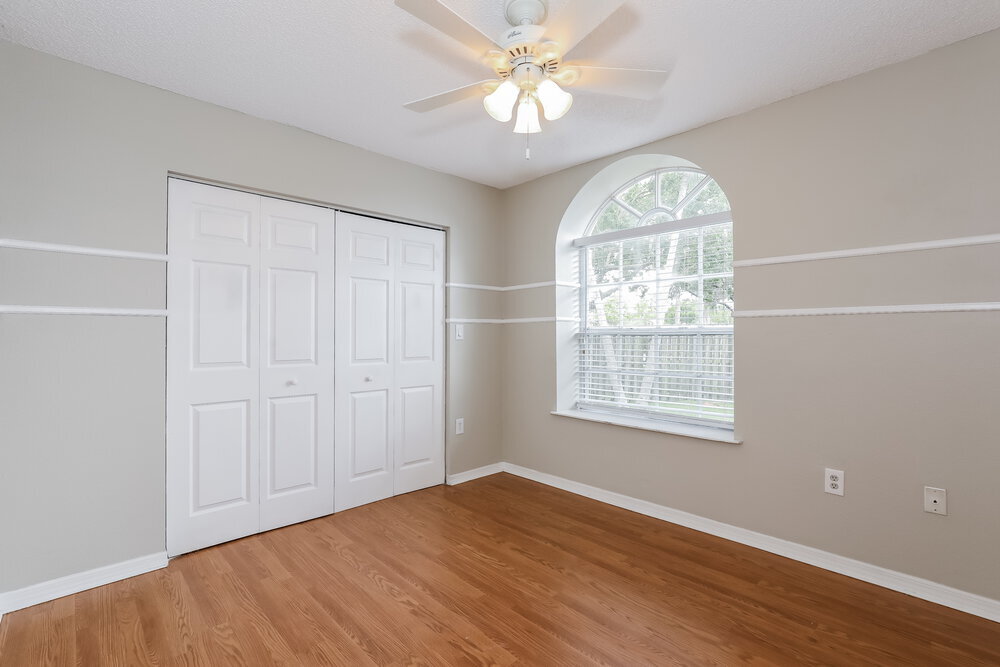 Building Photo - 428 Lakeside Cir