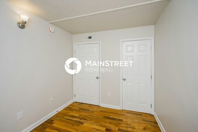 Building Photo - 3 Bedroom Pet-Friendly Home in Louisville,...