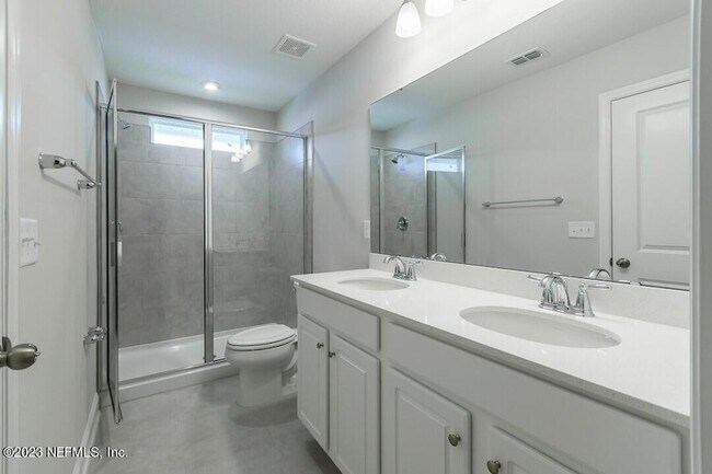 Building Photo - 13973 Sterely Ct N
