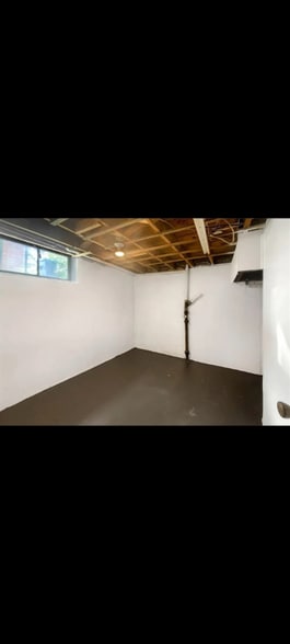 Building Photo - 614 Conover Ln