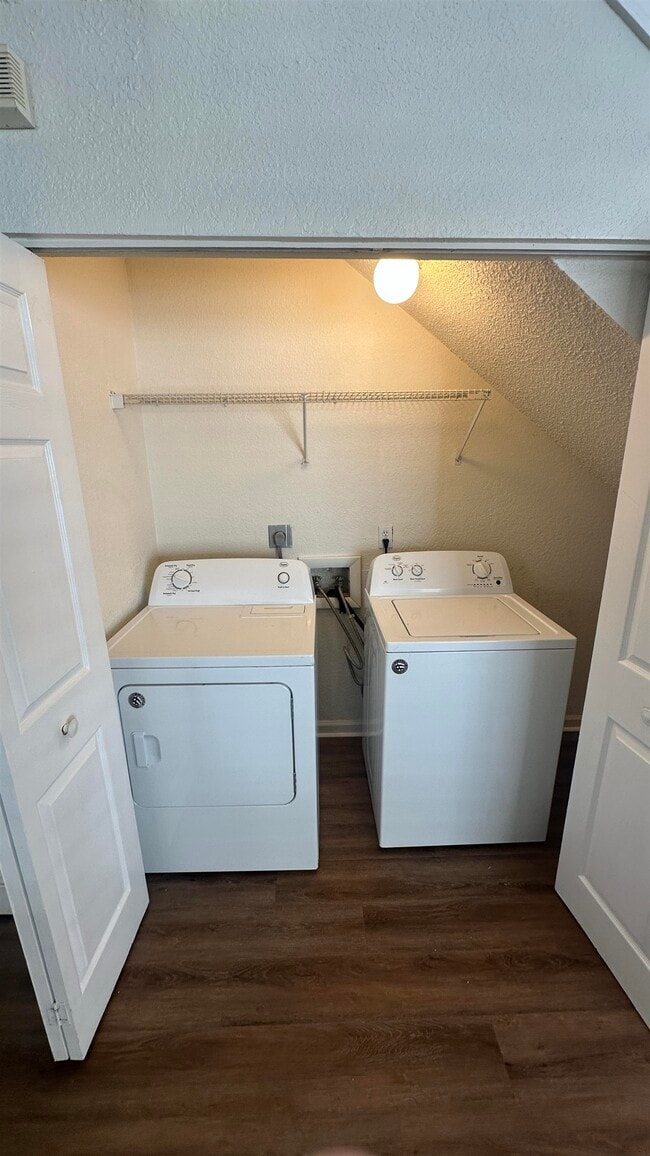 Building Photo - 3480 Daylily Ln