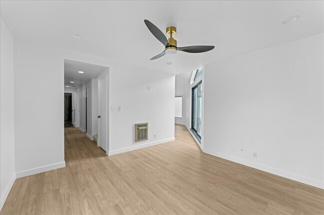 Building Photo - 1 Appian Way