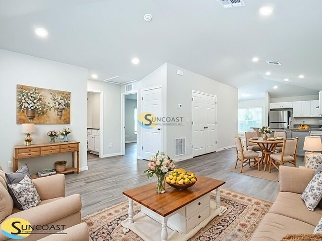 Building Photo - 3990 E Walker St