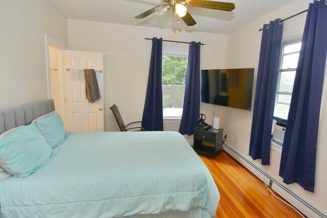 Building Photo - 11 Ballard St