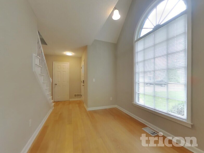 Building Photo - 5017 Sandyhook Ct NW