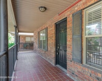 Building Photo - 112 Hillside Dr