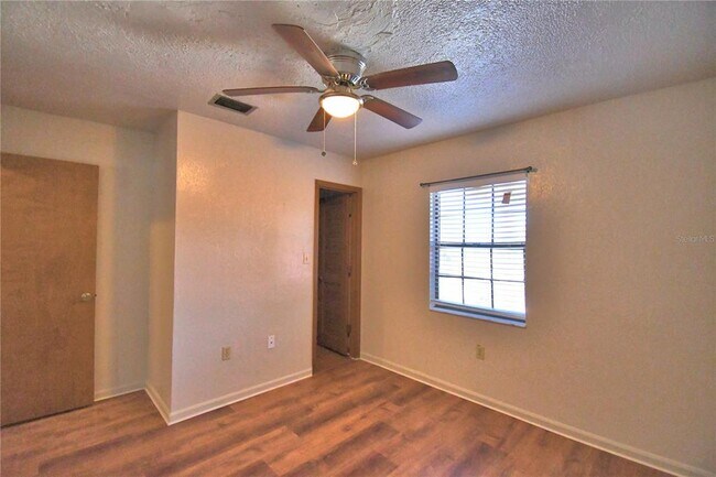 Building Photo - 751 Rebecca St