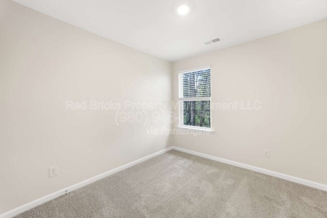 Building Photo - 9128 Lowfalls Ln