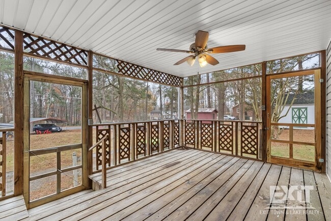 Building Photo - 3 Bedroom 1 Bathroom Home