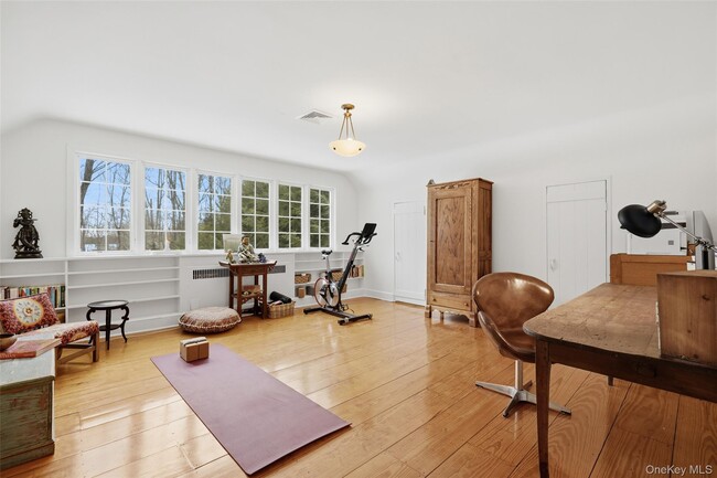 Building Photo - 15 High Ridge Rd