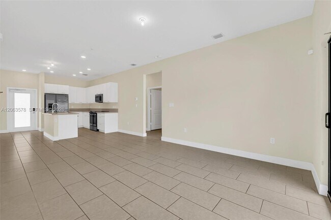 Building Photo - 8167 NW 41st St