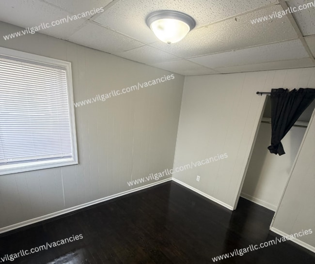 Building Photo - Spacious 2 Bedrooms • 1 Bathroom Home. Comfortable, well-maintained living with classic charm and...