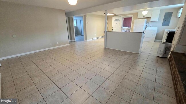 Building Photo - 4400 4th St