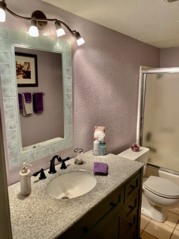 Building Photo - 4901 E Mesquite Ave