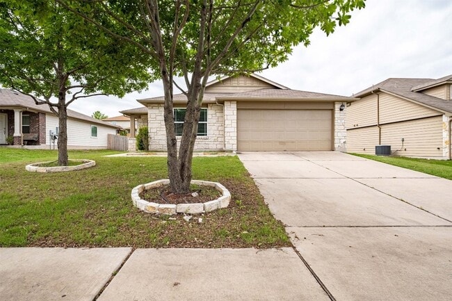 Building Photo - 219 Frio River Trail