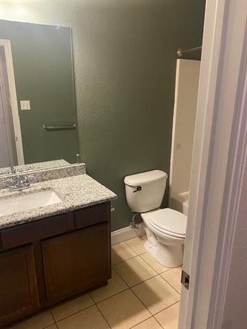 Building Photo - 1716 Red Oak Ct