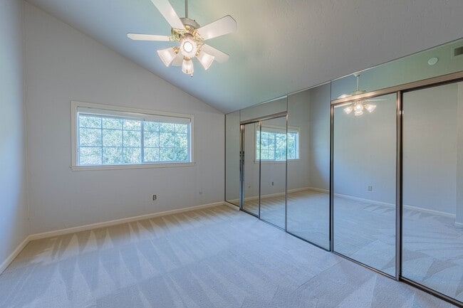 Building Photo - 17967 Berta Canyon Rd