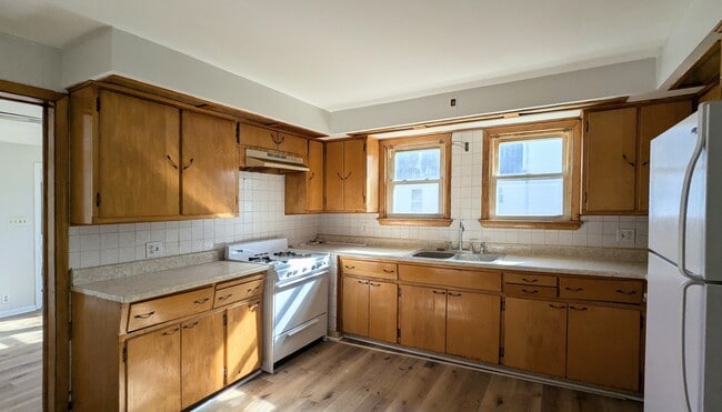 Building Photo - 607 Walnut St
