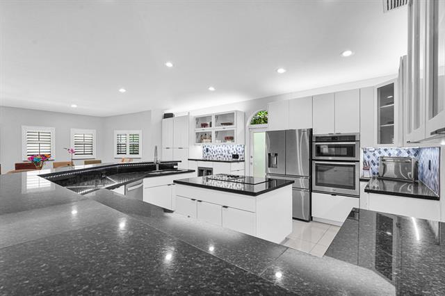 Building Photo - 1210 Biarritz Dr