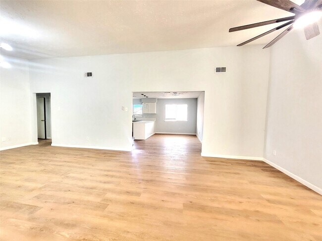 Building Photo - 11622 Old Telegraph Rd