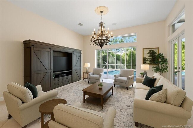 Building Photo - 511 SW Squire Johns Ln